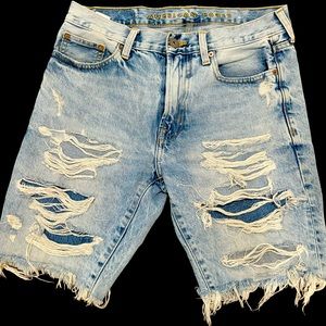 American Eagle knee height shorts